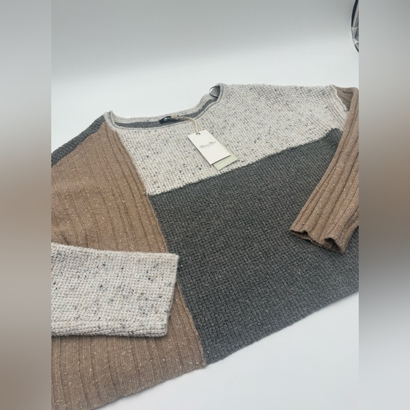Miss Me Oversized Colorblock Knit Sweater Small NWT Neutral ExposedSeam Pullover - Picture 9 of 9